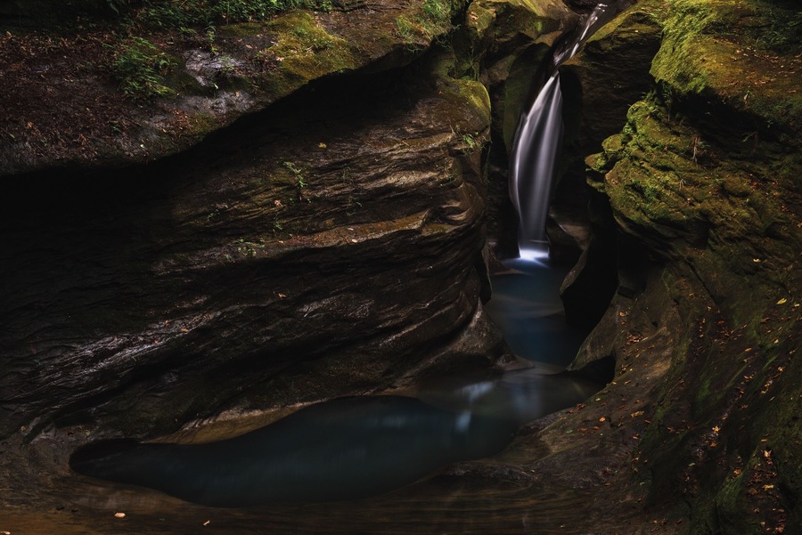A hidden oasis in Ohio! Who would have thought. This is technically part of the hocking hills state park area but to get to this particular waterfall, you’ll need a permit!
