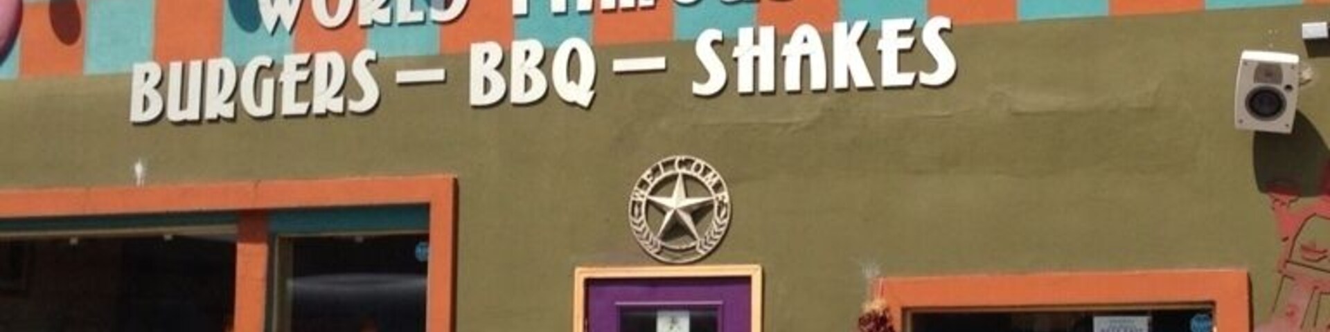 Sparky's is a really fun place to stop in #Hatch. You can get food, ice cream, and coffee in a cool, retro ambiance. You can even get your picture taken with Colonel Sanders on the bench out front! #architecture #roadtrip