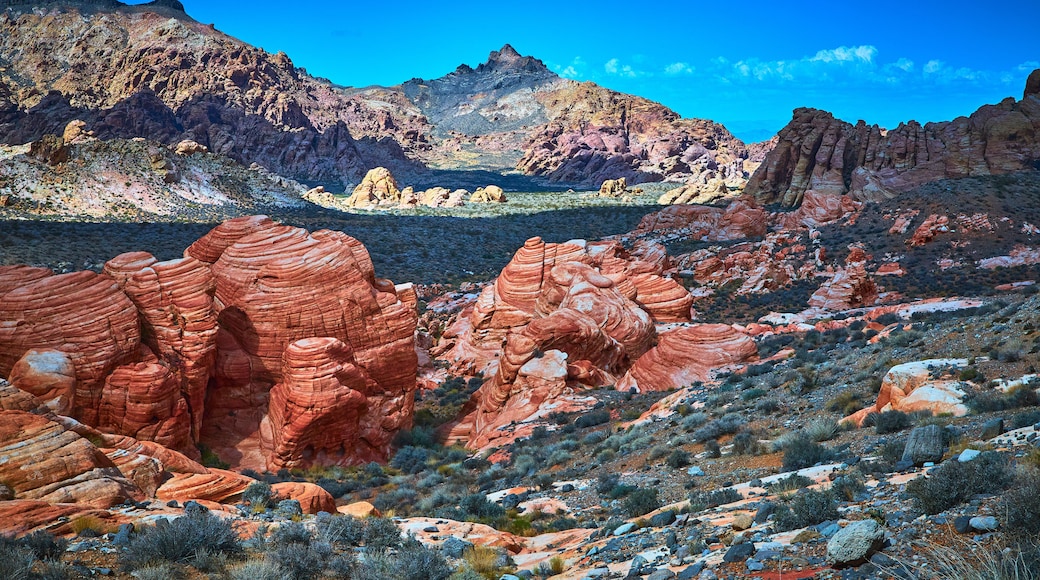 Red Sandstone Formations Rugged Nevada Desert Landscape Under Deep Blue Sky
