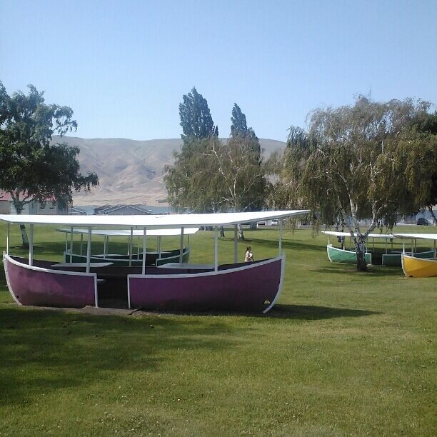 Fun, covered picnic "boats"