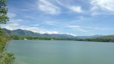 Beautiful lake. Not much beach though.