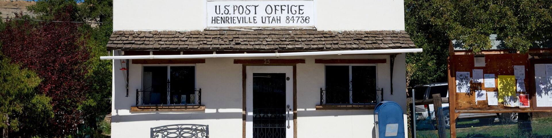 Bryce Canyon National Park showing a small town or village and signage