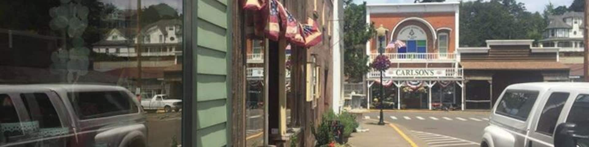 Brownsville, Oregon is home to several filming spots from Stand By Me! This is Main Street, where you see Gordie at the very beginning of the movie. Definitely worth the stop off I-5 just north of Eugene!