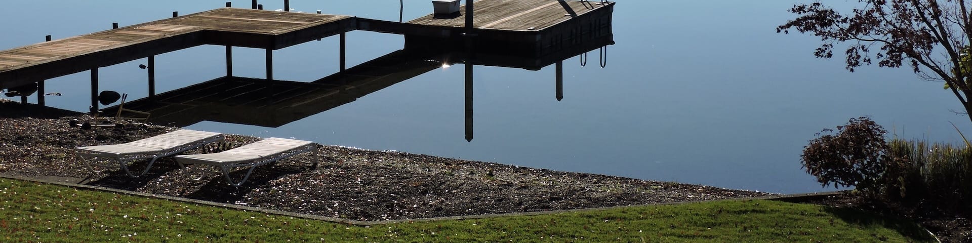 November Day at Lake Meridian, WA with Reflections 1