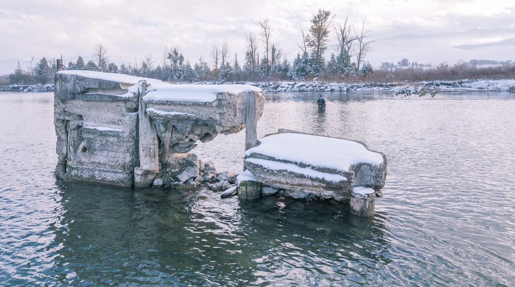 The best gold is found beneath the ruins #Adventure