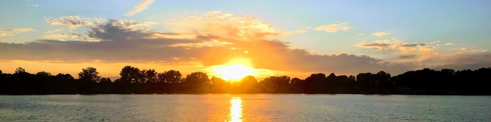 Lake days are the best days 
#AquaTrove
#LifeAtExpedia
#LakeLife