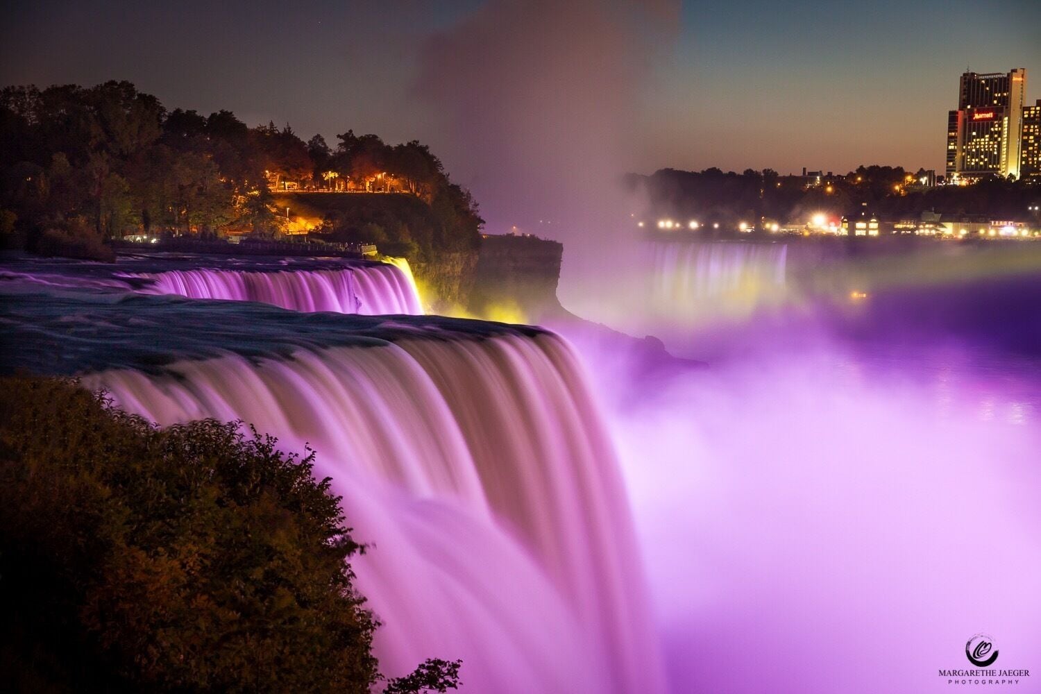 Must have to see: the Niagara Falls. 
Very touristy but worth the travel to! 