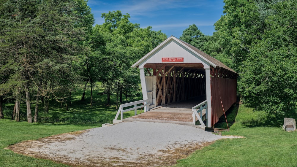 cuttler-donahoe covered bridge, iowa