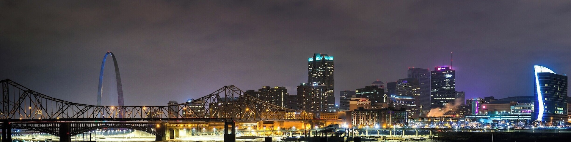 Another photo from around the bridge into St louis
#BvsCities