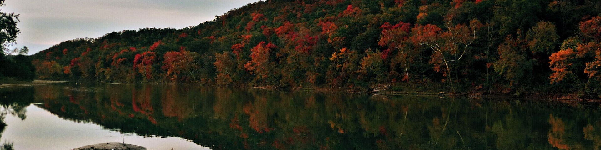 Follow the steep boat ramp for a great view of the Gasconade River. There is a large gravel parking lot with plenty of room to park your vehicle. Bring your fishing pole for bass fishing. Nearby is the route 66 ghost town of Arlington.