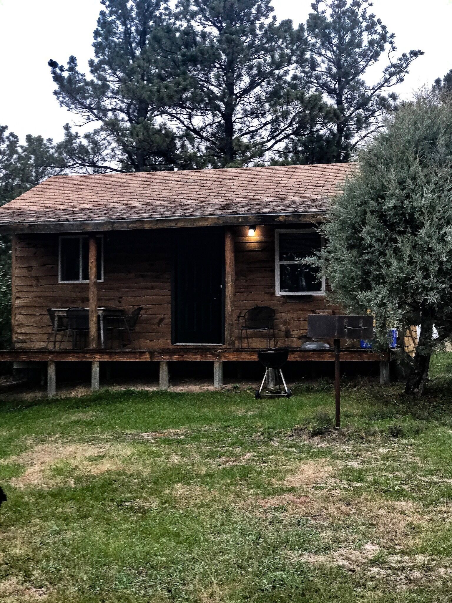 My home for four days. No traffic, no television, no football, no malls, and no neighbor moving their lawn 
Acre upon acre of peace and quiet just waiting to be discovered along with some wonderful Sioux Indians I met along the way 