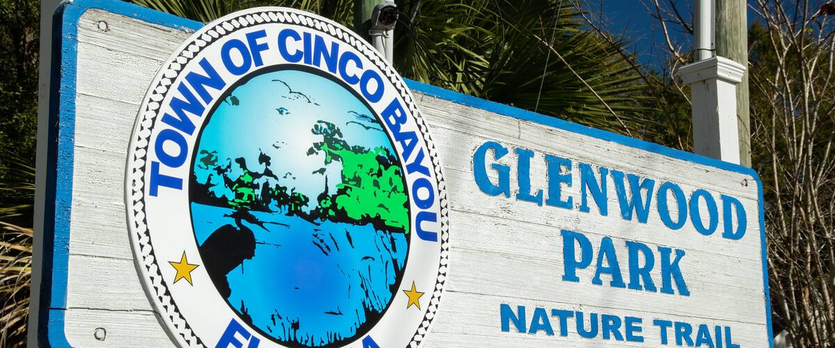 Cinco Bayou showing signage