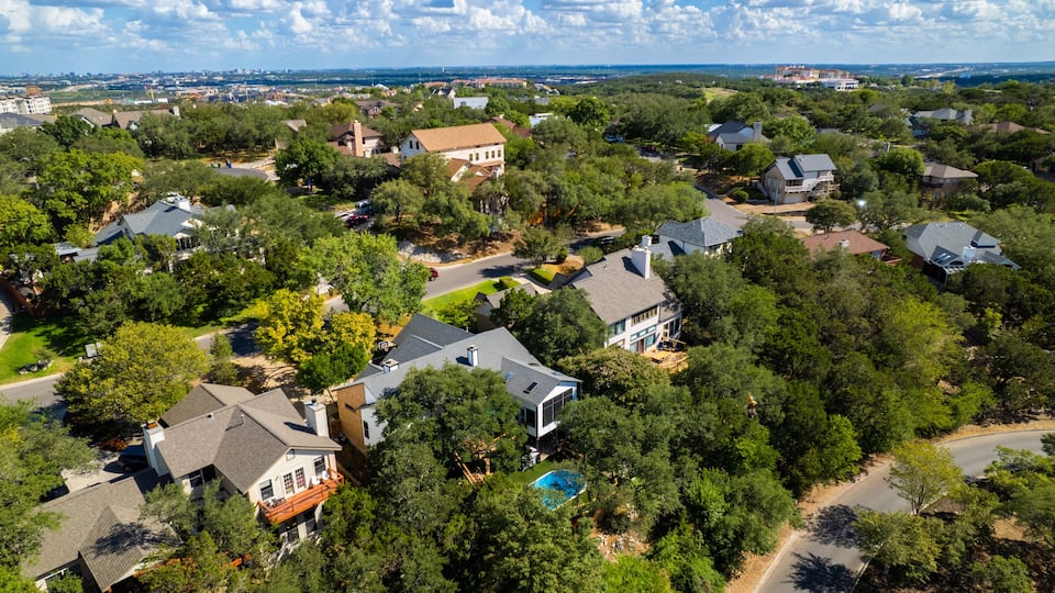 Homes in a lush neighborhood