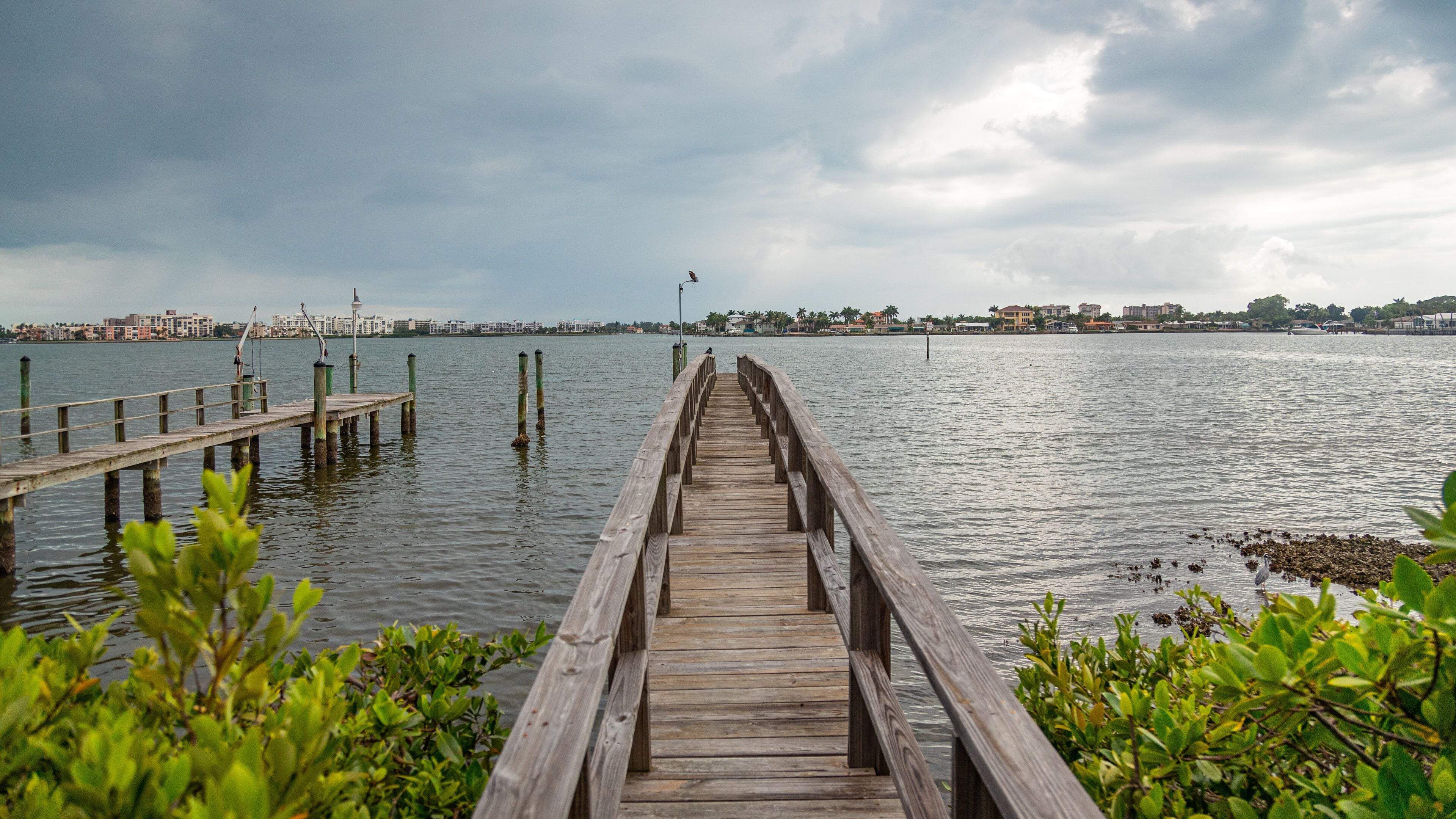 South Pasadena featuring a lake or waterhole