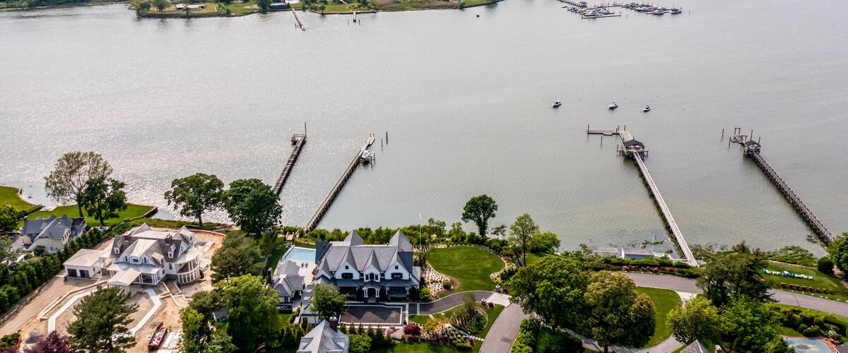 Aerial view of Great Neck, Kings point long island from plandome