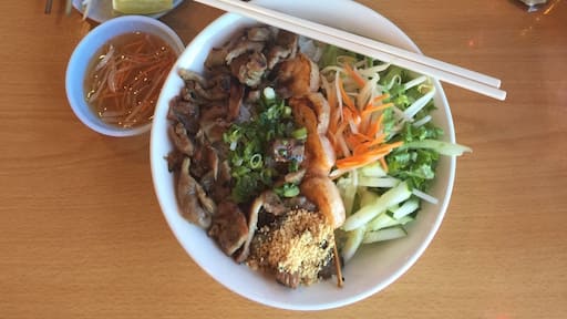 Yes, it's as good as it looks - Combination Meat Pho, Shrimp and Pork Vermicelli, Spring Rolls. But the kicker is the Lemongrass sauce! Yummy😋