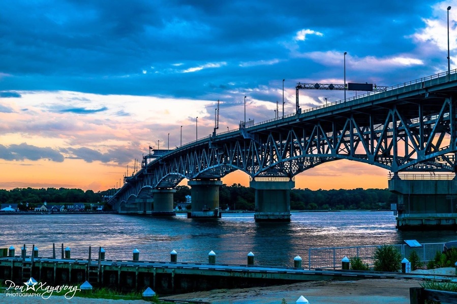 Beautiful sunset as we are crabbing n fishing near the pier.