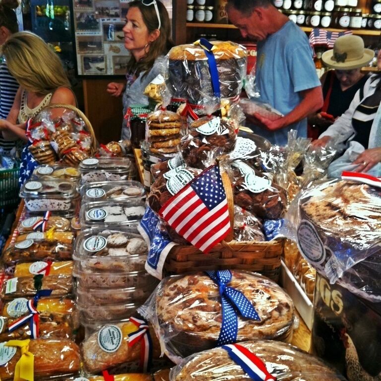 Round Swamp is the absolute apex of Hamptons farm stand shopping featuring the freshest an best vegetables, meats, fish, breads, and prepared salads and meals.  My favorites are the "million dollar" tuna salad, lobster salad, and the triple berry pie.  Everything home made.  Prices are truly insane, even by Hamptons standards.  Come by to test whether or not u truly are price insensitive.  