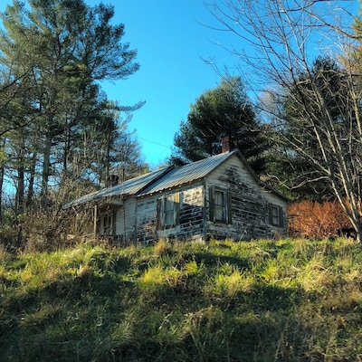 I have a lot of family that are from the mountains and I have heard many stories of what it was like in the "old days". This is the house that my grandfather grew up in. One of the main things that sticks out to me about this photo is the size of this home. My grandfather had 9 brothers and sisters and lived in this tiny house. This shows that family is a very important value to the Appalachian people. Because they all lived together until they were married, they were able to create unbreakable bonds. Another thing that I was thinking as I was looking at this house was that people in the "old days" worked hard for what they had yet they still were very poor. There are many houses that look very similar to this home in the back roads of small Appalachian towns. I believe that the older generation that was born and raised in the Appalachia region were much more simpler and family oriented than modern times. #appalachianechoes