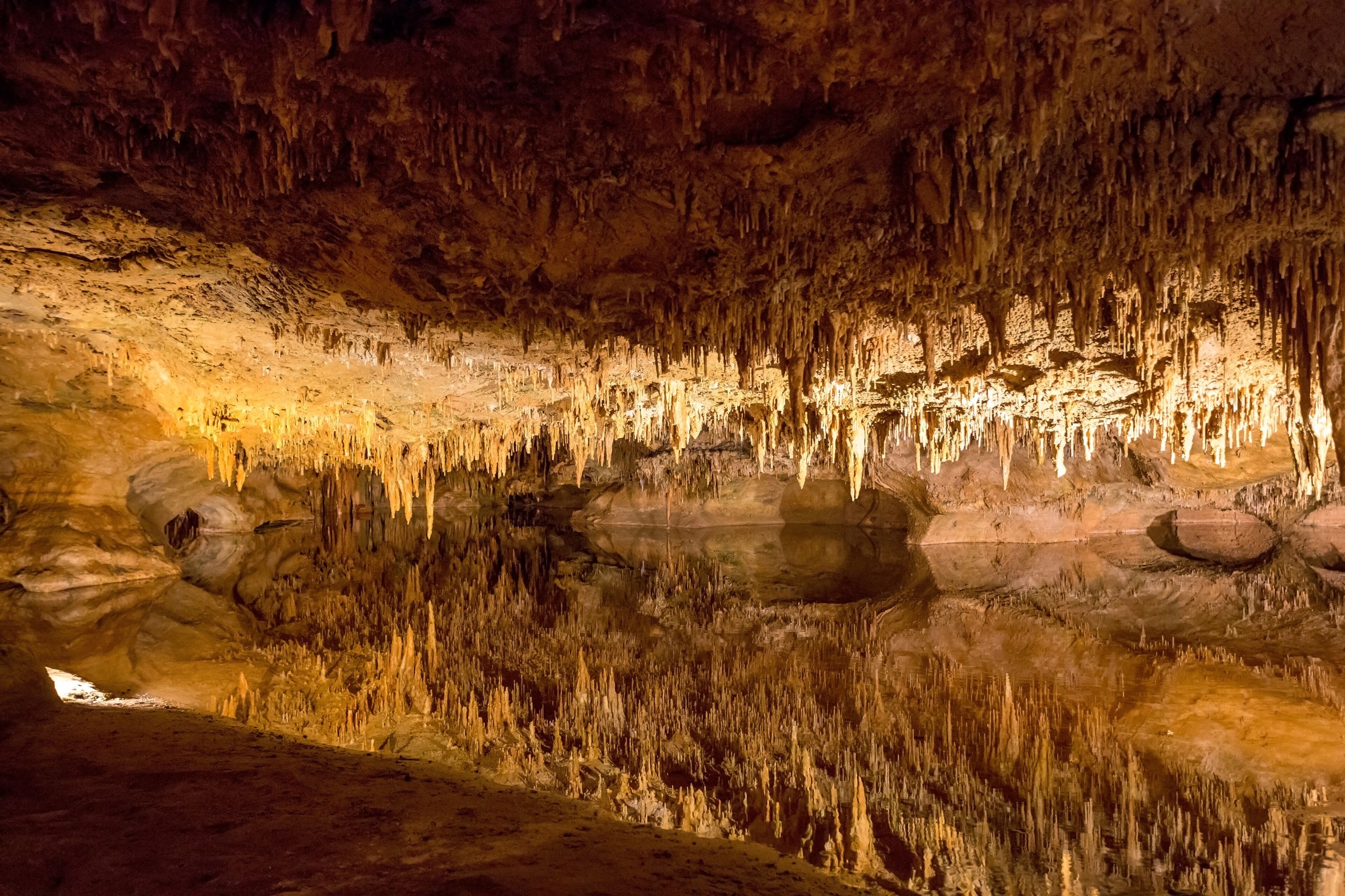Dream Lake with stalactites in Luray Caverns, Virginia