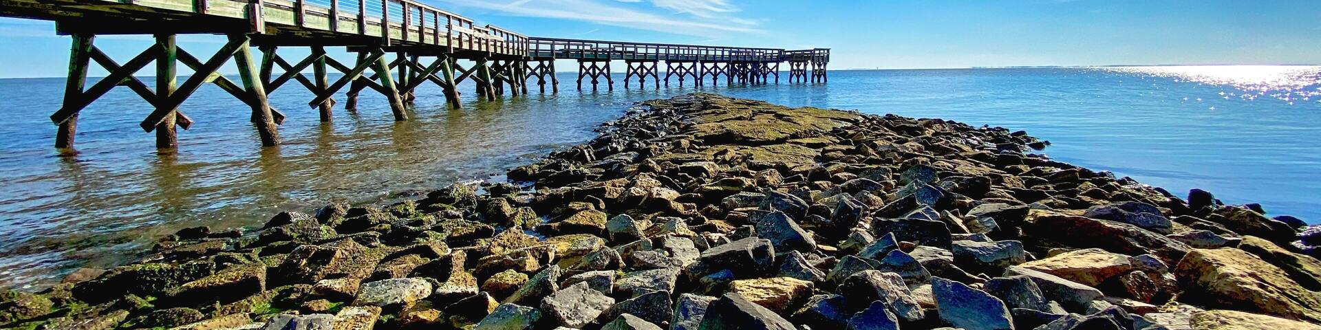 Fishing pier at Downs Park in Maryland