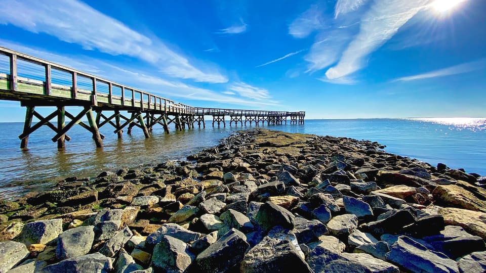 Fishing pier at Downs Park in Maryland
