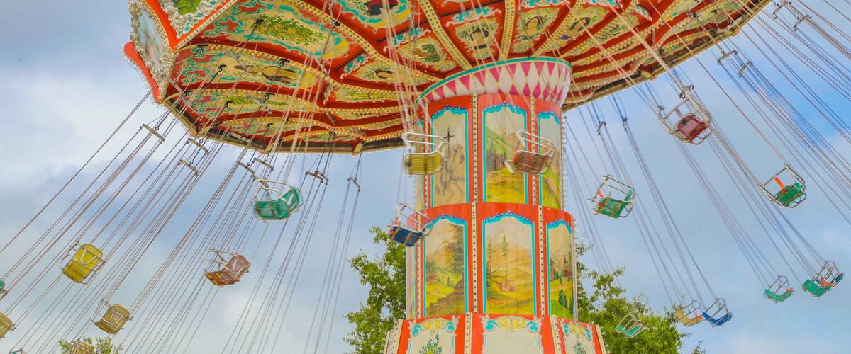 OD Pavilion Amusement Park featuring rides