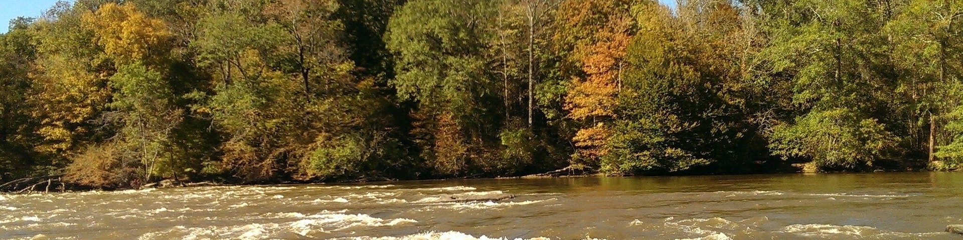 Jones Bridge is a neighborhood gem. Located in a residential area, the park has a newly-renovated playground, picnic areas, barbecues, sports fields, passive recreation fields and walking paths. All of this is set against the beautiful backdrop of the Chattahoochee River. At the river's edge you can sit on the shore and relax, watching the ducks and geese, or the occasional fisherman in his waders.