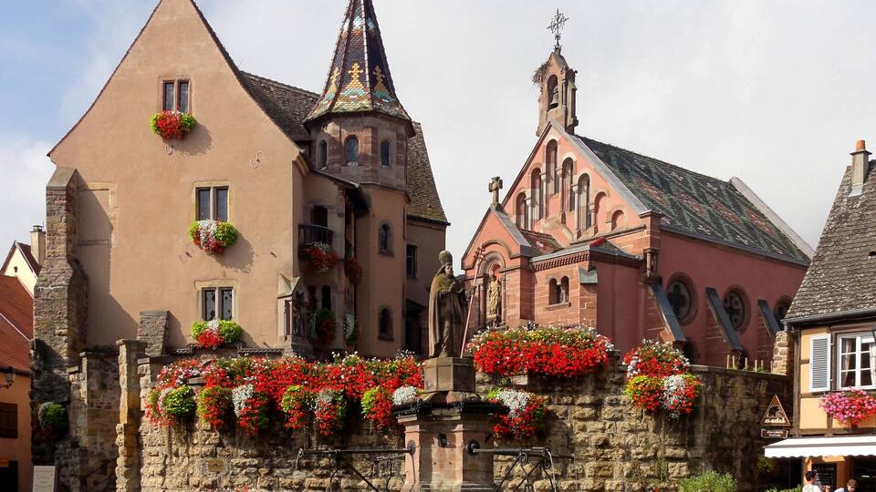 Egisheim, Elsass, Schloss und Kapelle St. Leo IX.