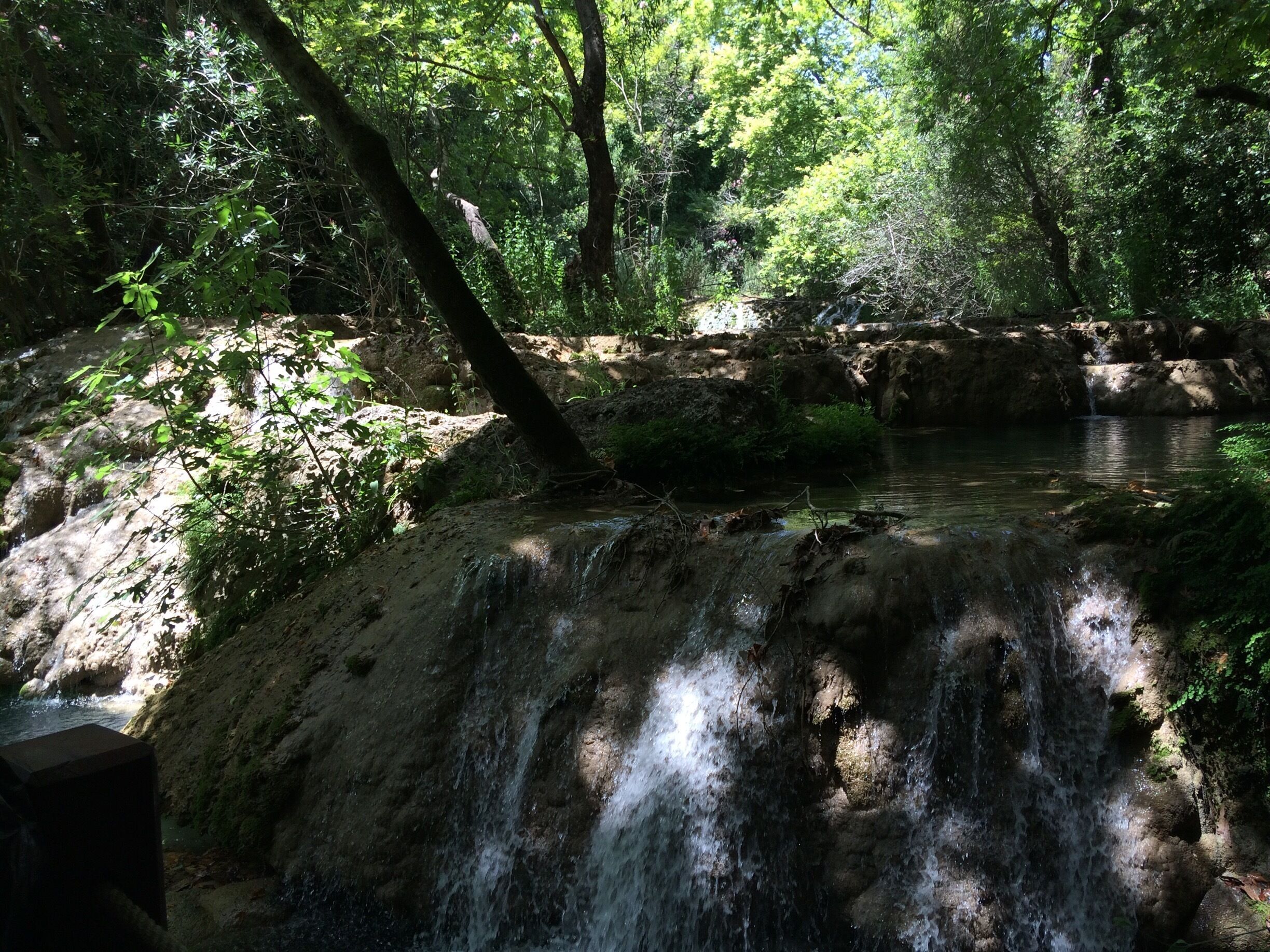 Rad park with waterfalls, great to get out the heat.