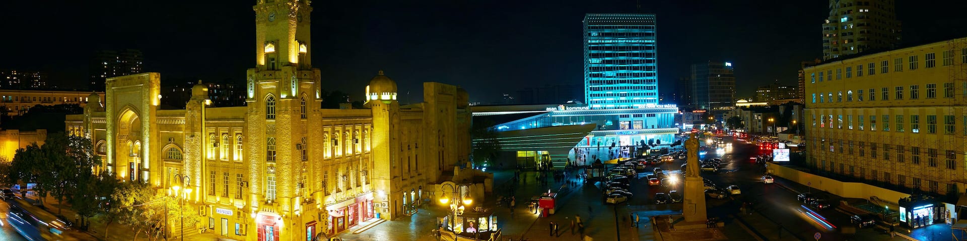 Panorama of 28 May Square in Baku