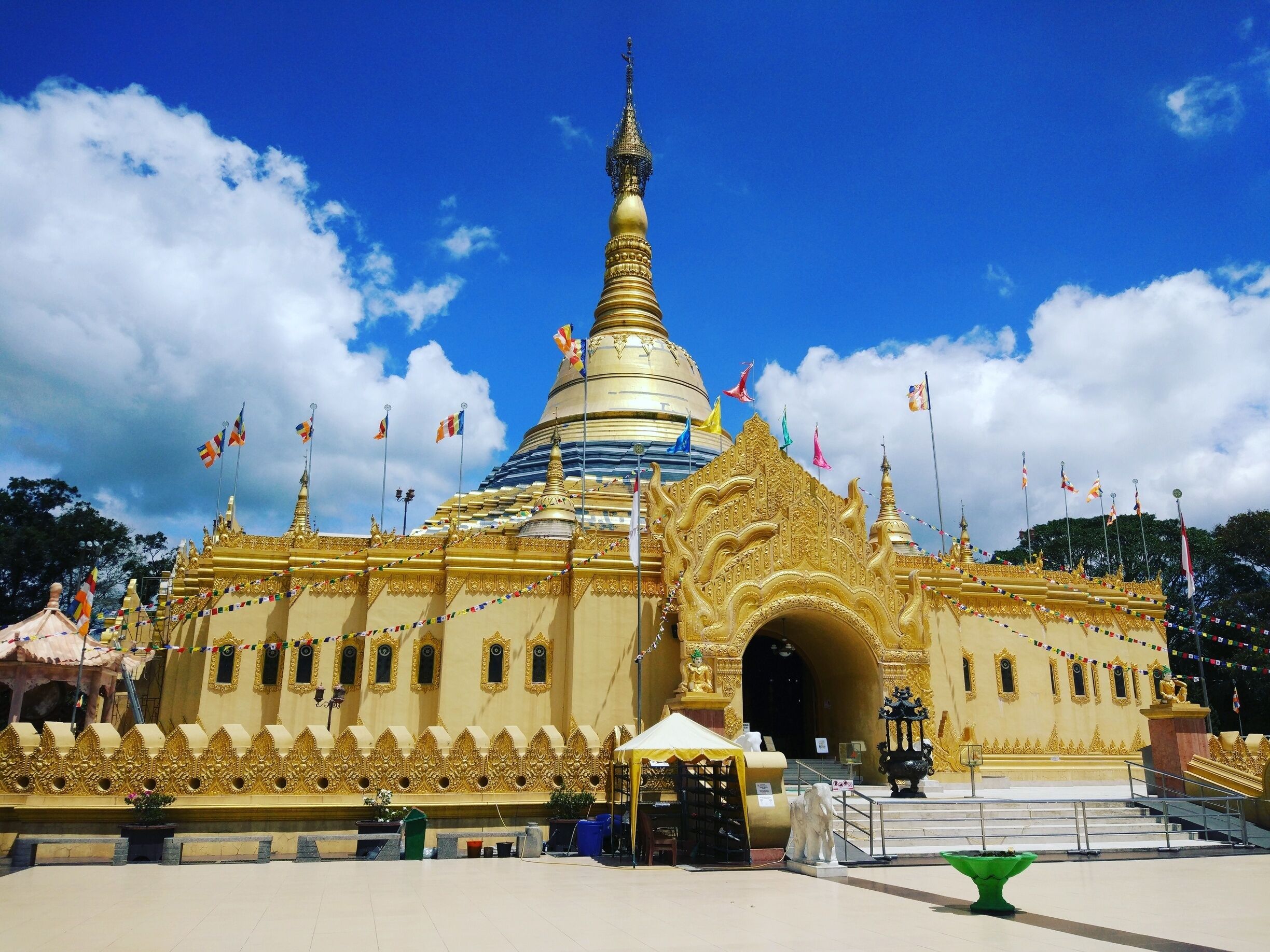 This replica of the Shwedagon Pagoda in Myanmar can be found just outside the town of Berastagi #instone