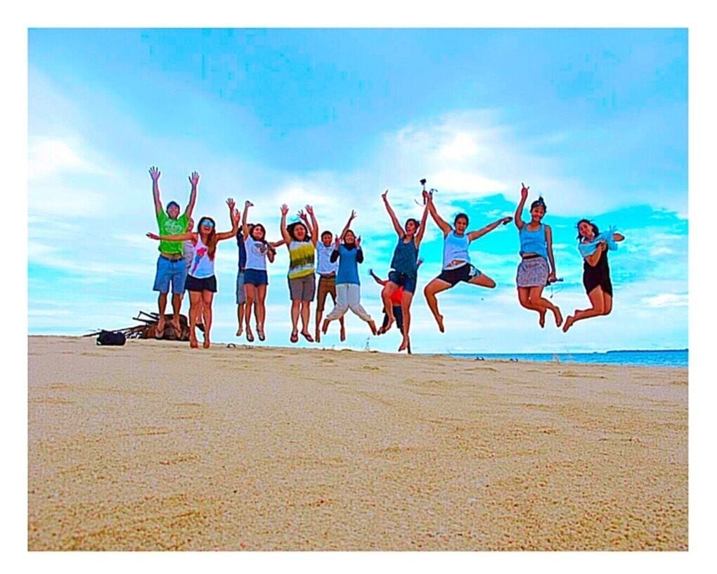 Here we are being a bunch of happy Children at Gusung Island beach 💃💃💃#beach 
