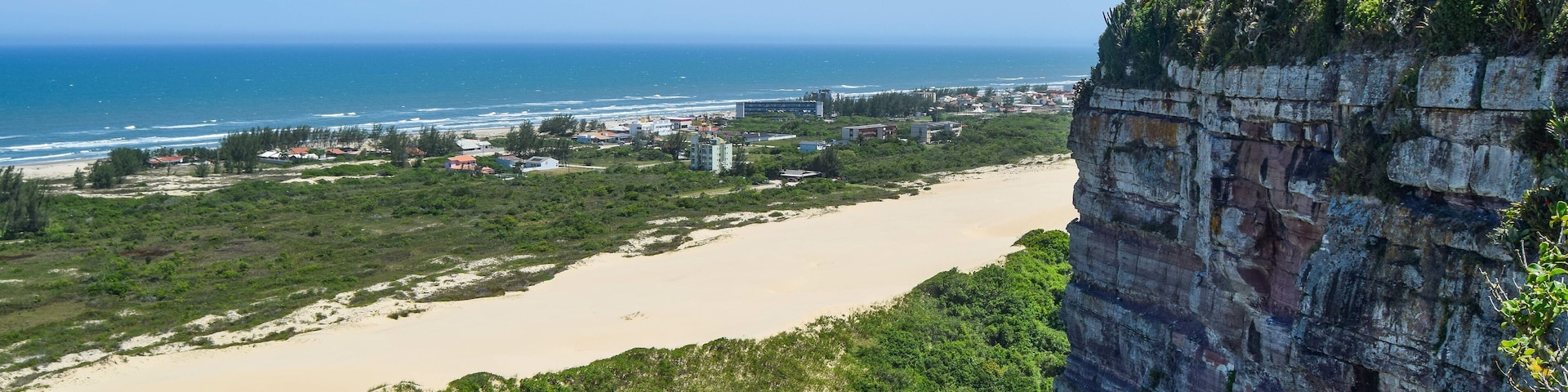 Morro dos Conventos - Araranguá - SC. Cliffs ad dunes by the sea in Araranguá - Brazil