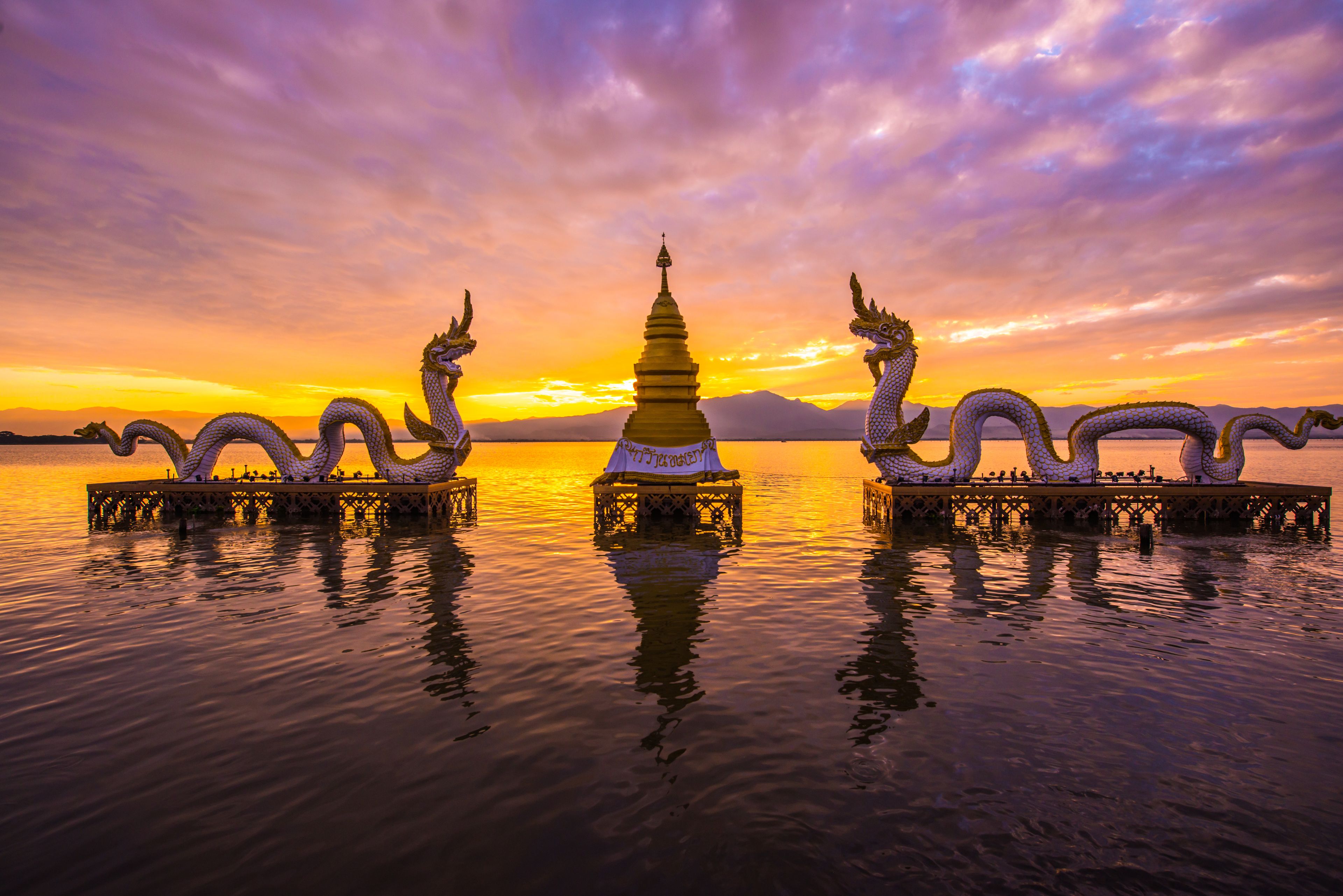 White Naga statue at Kwan Phayao