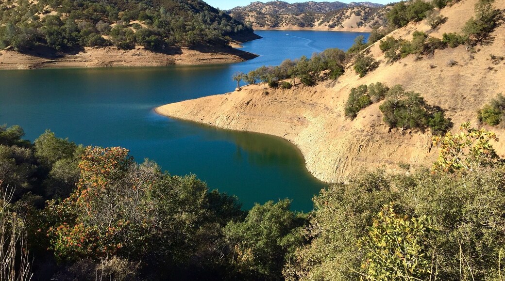 Scary low water levels at Lake Beryessa, CA. Boat and Jetski rentals still available though!
More on www.ajauntwithjoy.com