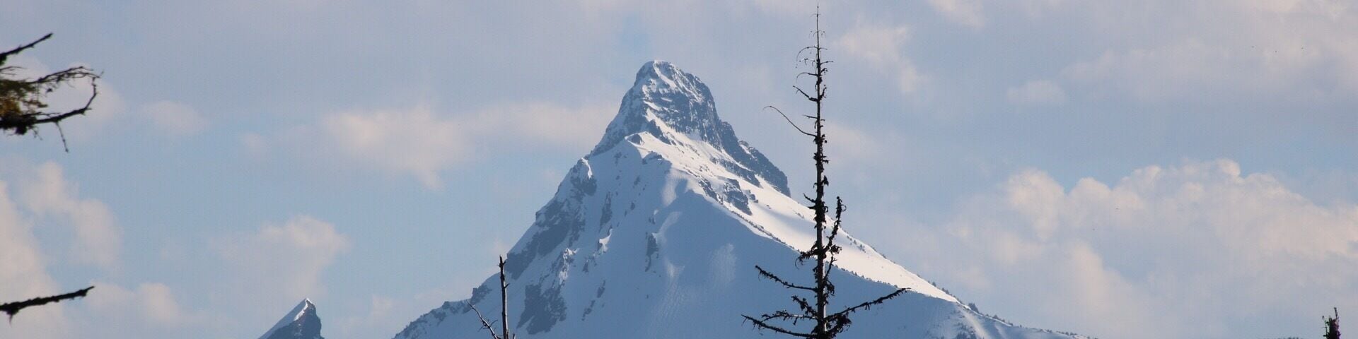 A wonderful view of Mount Washington from this extraordinary lake.