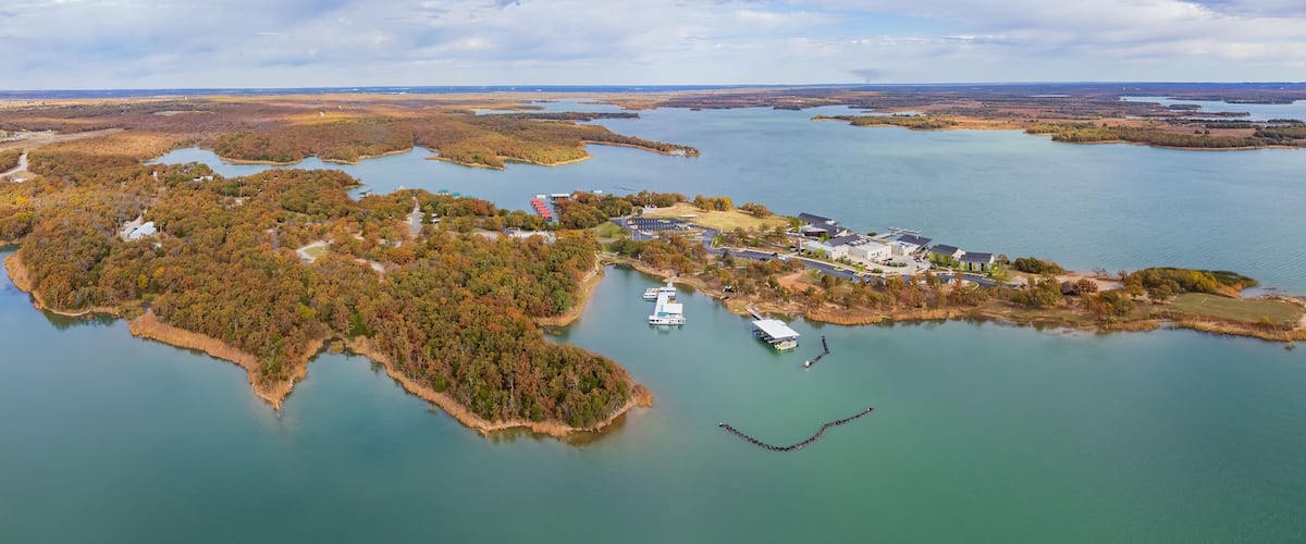 High angle view of the beautiful landscape of Lake Murray State Park