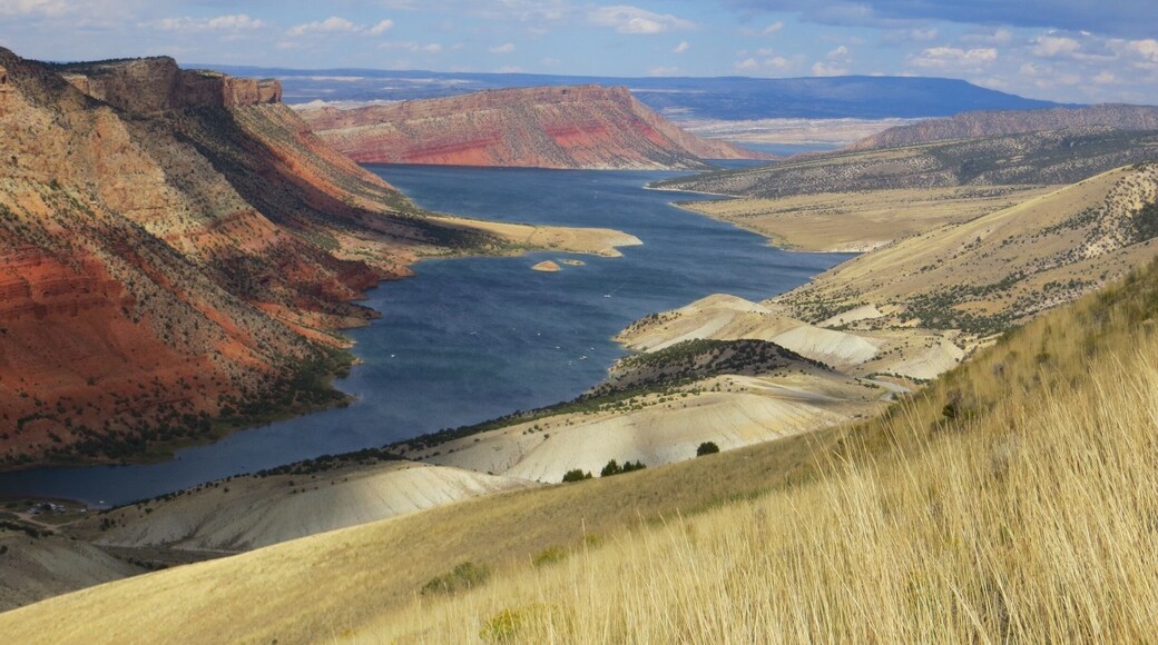 Great combination of colors at Flaming Gorge, UT.