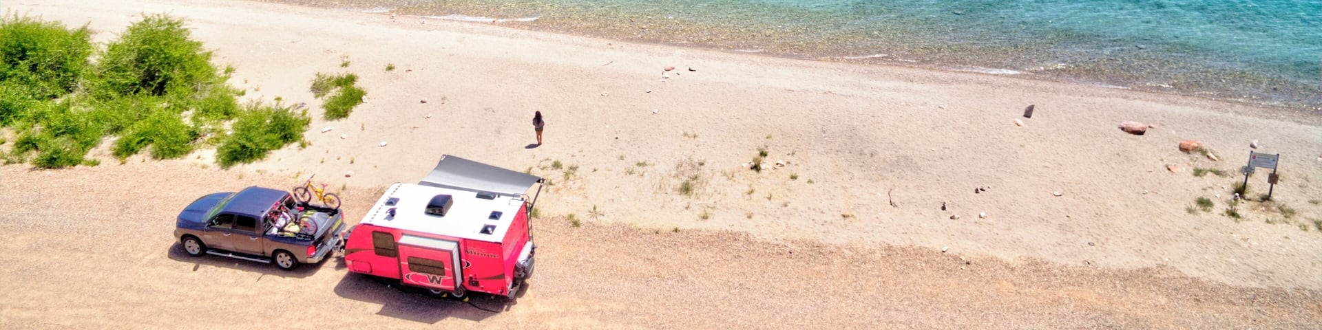 We were driving from Grand Tetons National Park to Salt Lake City UT and stumbled upon this gorgeous Lake! Spent the day hanging out next to the beautiful water!