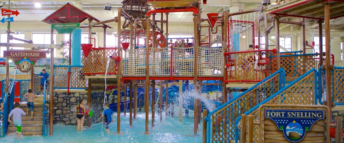 Water Park of America mit einem Pool, Innenansichten und Wasserpark