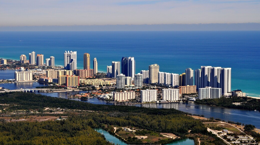 Sunny Isles Beach; Shutterstock ID 81948001