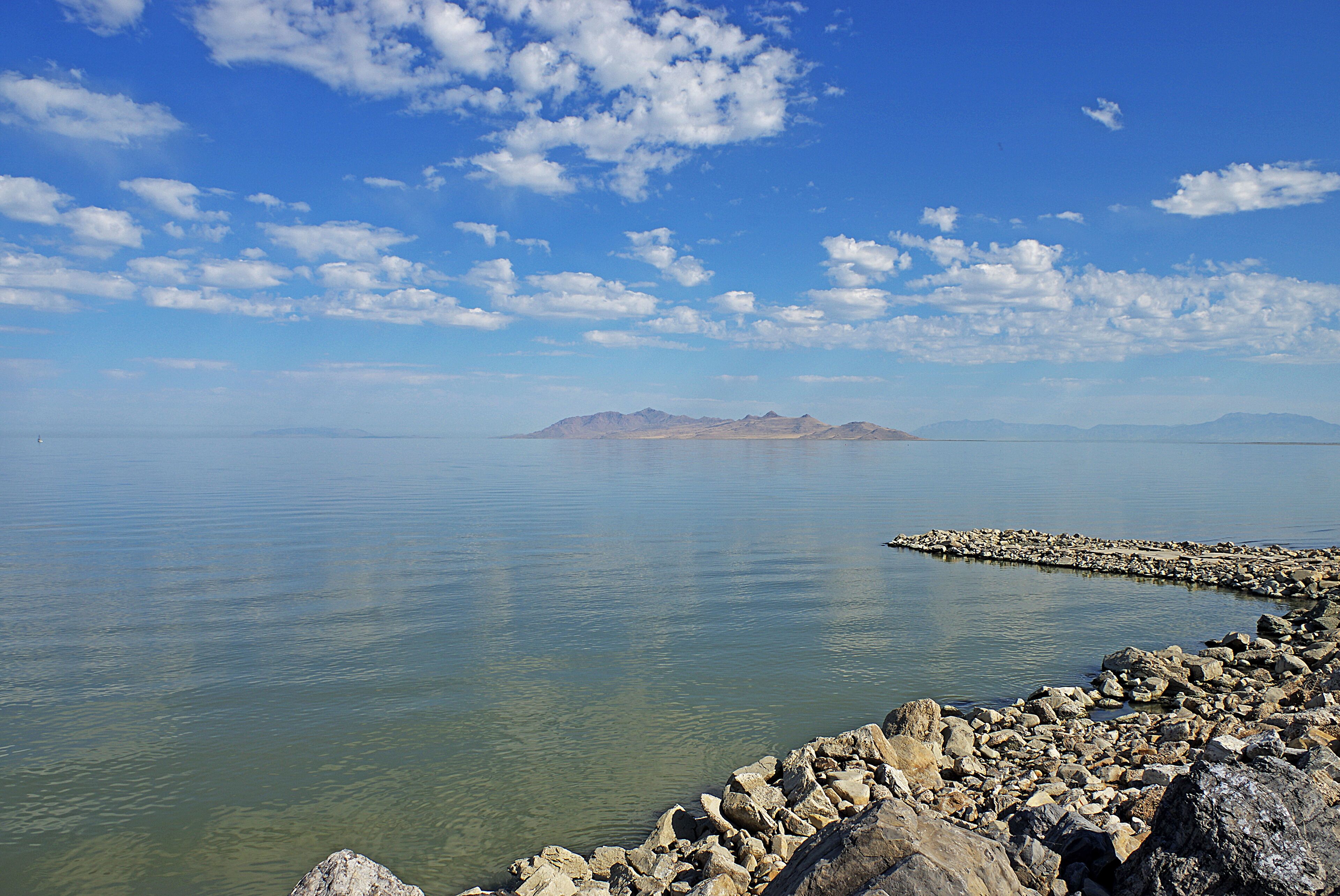 Depending on the level of the lake salt content can vary from 5% (approximately sea water) to 27% (the point at which water can not hold any more salt).