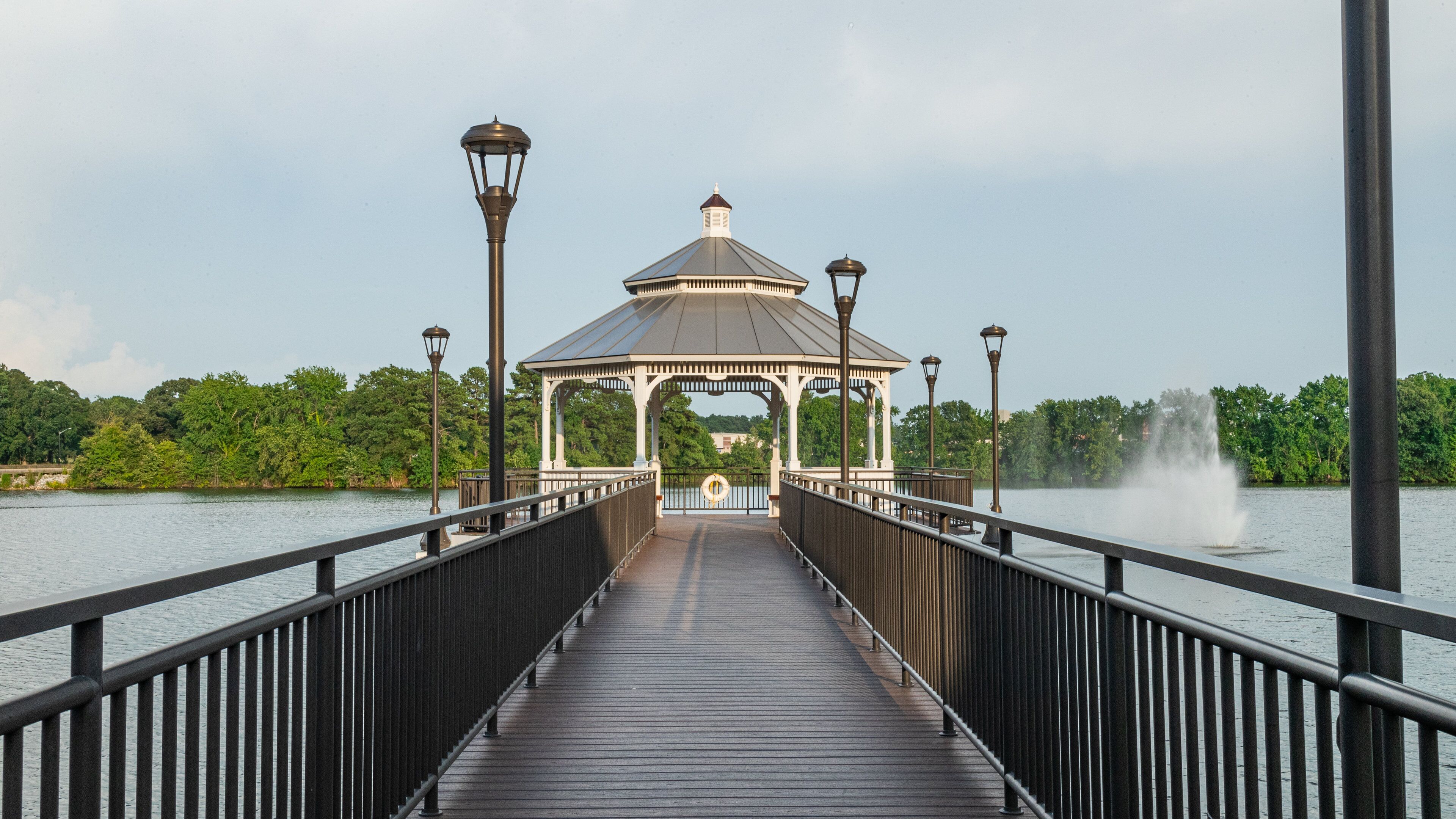 Lake Wright showing a lake or waterhole