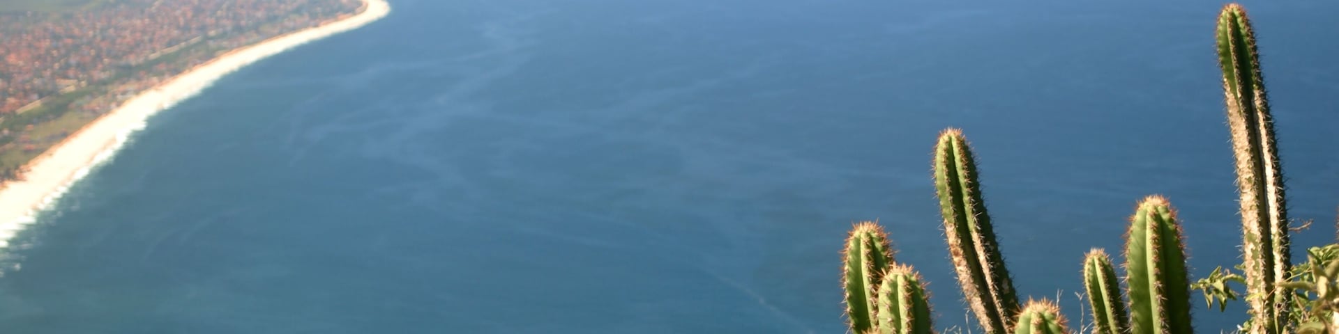 Itaipuaçu beach view of the Mourao Mountain top