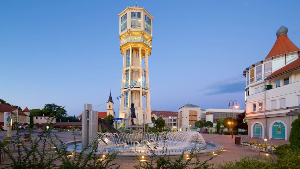 Siófok das einen Platz oder Plaza, Monument und historische Architektur