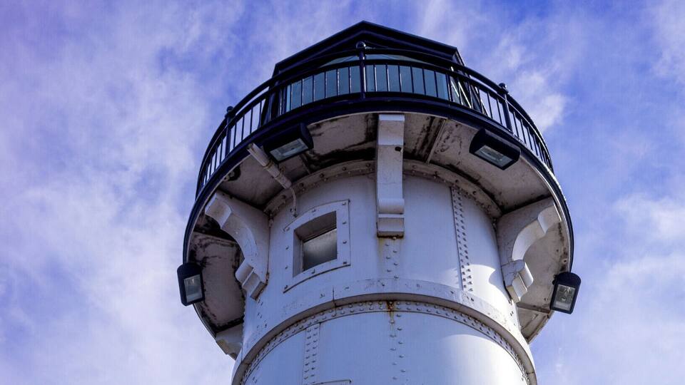 Lighthouse at end of Canal Park