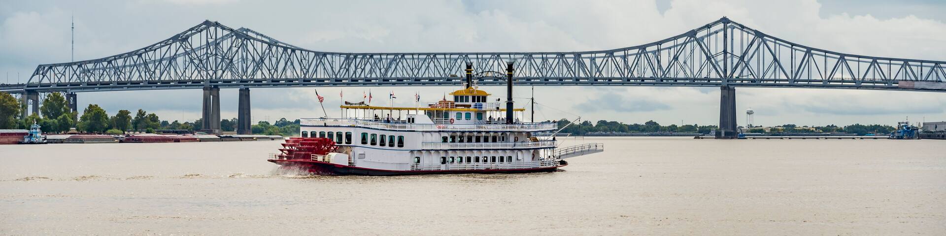 bridge over the Mississippi river