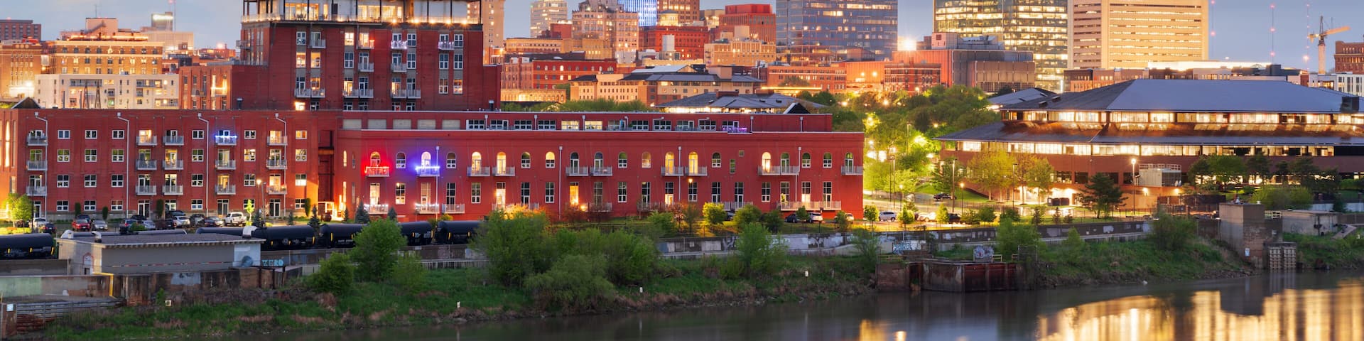 Omaha, Nebraska, USA downtown skyline on the Missouri River