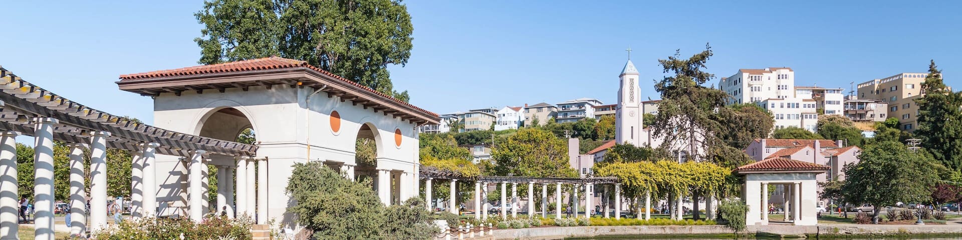 Lake Merritt featuring a pond